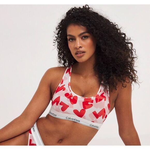 Calvin Klein NWT size M red and white hearts bralette Folded Hearts Odyssey - Picture 1 of 7